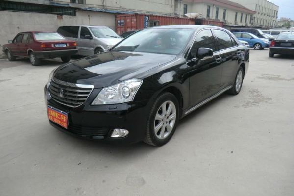 丰田 皇冠 v8 4.3l royalsaloonvip