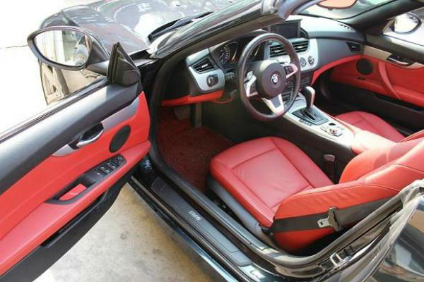 宝马跑车系列敞篷跑车多少钱 800_600.jpg