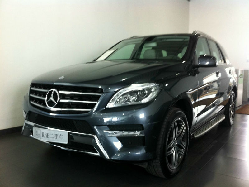 【荆门】2013年4月 奔驰 ml级越野车 ml300 4matic 黑色 自动档