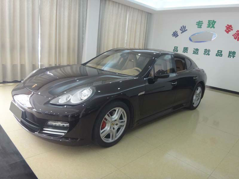 保时捷panamera4