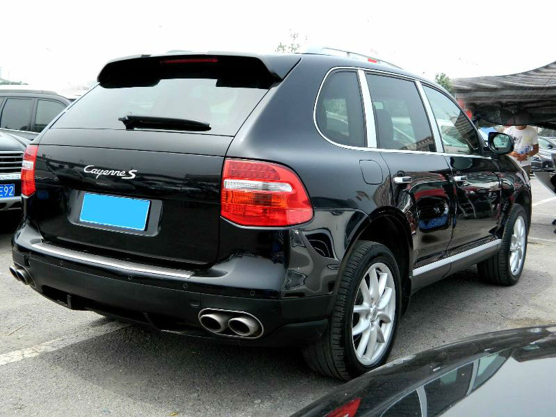 【大连】2010年1月 保时捷 保时捷卡宴 卡宴 2011款 cayenne 黑色 手