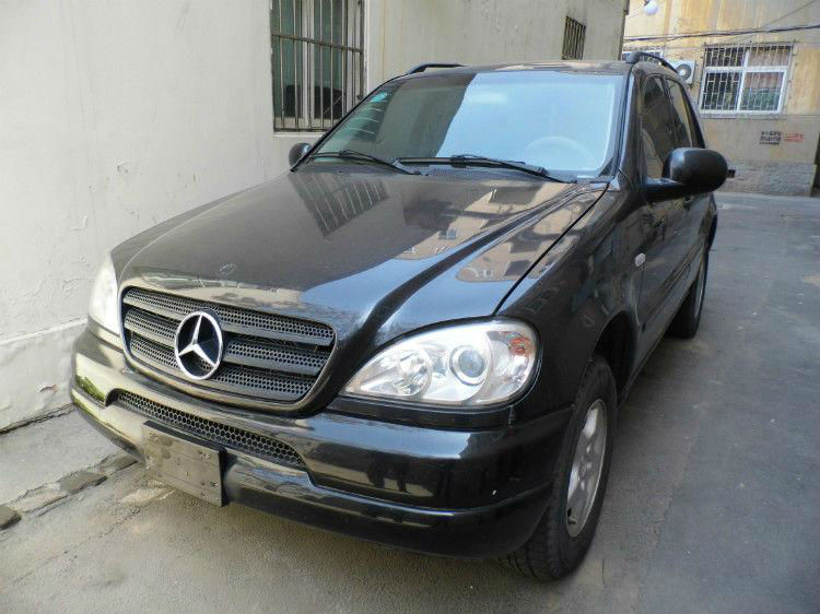 【青岛】2002年7月 奔驰 m级 ml320 3.2 黑色 手自一体