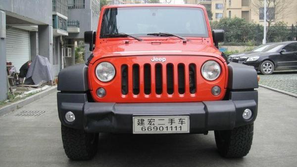 【宁波】2015年8月 jeep 牧马人 3.6 四门 rubicon 橙色 自动档