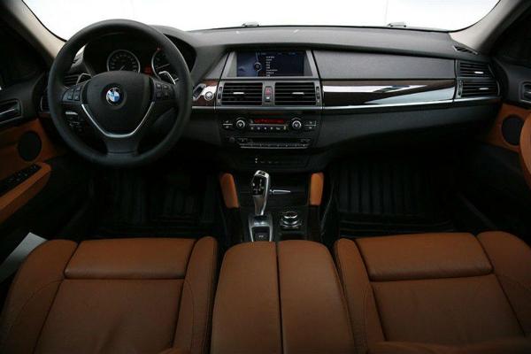 【南京】2014年3月 宝马 宝马x6 宝马x6 2013款 xdrive35i 白色 自动图片