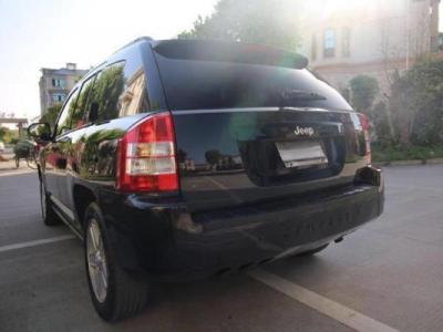 Jeep 指南者  2.4L CVT手自一体 运动版