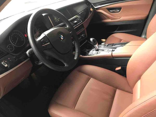 2016年3月宝马 宝马5系 520li 2.0t 典雅型