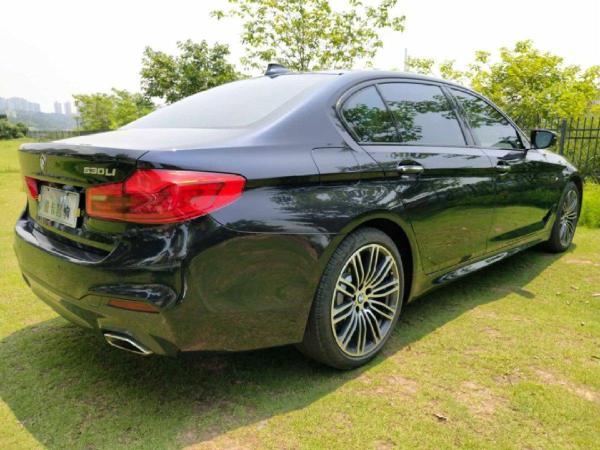 2017年8月宝马 宝马5系 530li 2.0t 尊享型 m运动套装