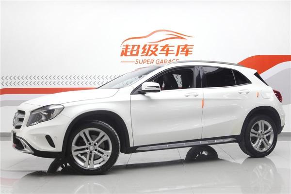 奔驰gla200动感,奔驰gla200动感型 【阜阳】2015年11月 奔驰gla级 gla200 1.6t dct动感型 白色 自动档