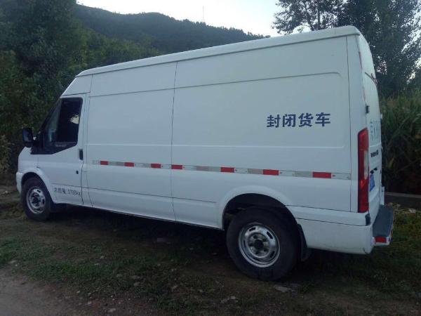 全顺新世代封闭厢货车 手动挡