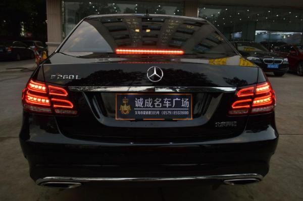 【金华】2015年10月 奔驰 e级 e260l 2.0t 运动豪华型 黑色 手自一体