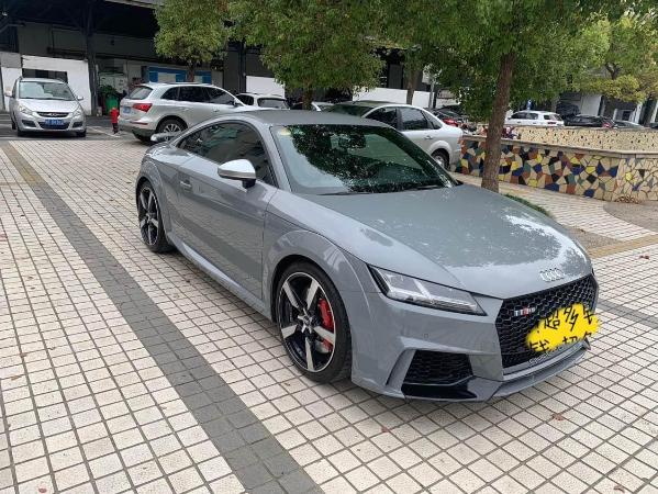 【上海】2018年4月 奥迪 奥迪tt tt rs 2.5t coupe 自动档