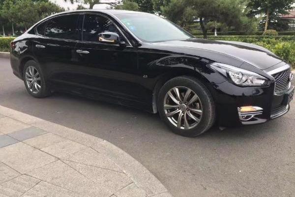 英菲尼迪 q70 q70l 2.5 悦享版