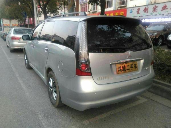 【宜春二手车】2005年11月_二手三菱 格蓝迪 2.4 6座真皮版_价格5.