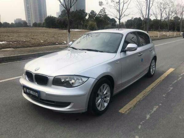 【镇江】2010年6月 宝马 宝马1系 2008款 120i 2.0l 银灰 自动档