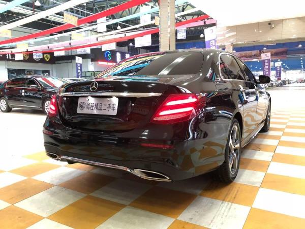 2017年5月奔驰 e级 e300l 2.0t 运动豪华型