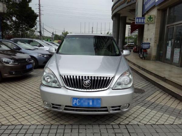 【上海】2011年9月 别克 gl8 商务车 2.4 lt 行政版 银灰 自动档