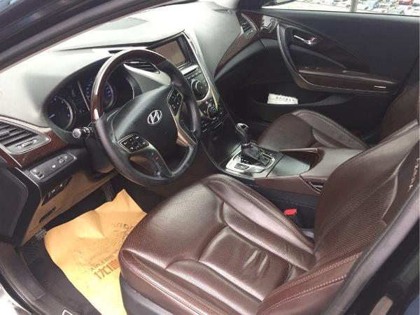 【上海】2014年5月 现代 雅尊 3.0l 旗舰型 自动档