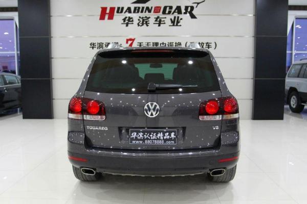 【哈尔滨】2009年12月 大众 途锐 4.2 v8顶配型 灰色 自动档