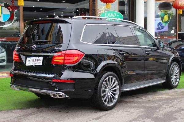 【重庆】2015年11月 奔驰gl级 gl500 4.0t 4matic 自动档