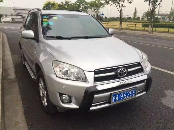 【上海】2010年10月 丰田 rav4 2.0 豪华升级版 银灰 手自一体