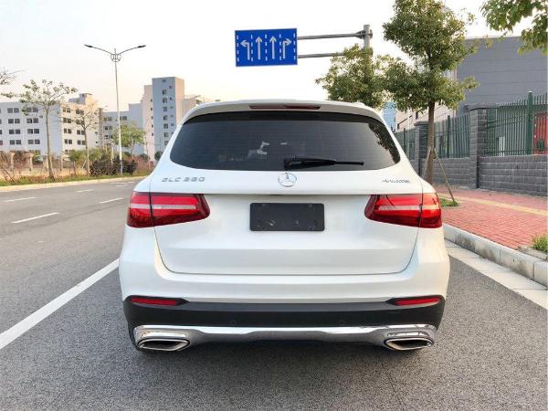 2016年4月奔驰 奔驰glc 2016款 glc 260 4matic 动感型