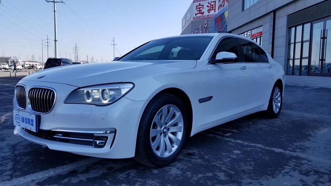 2013年12月宝马 宝马7系 2013款 740li 3.0t 领先型