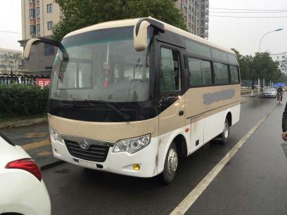 长安19座中型中巴车.一汽大柴.ca4dc2型柴油发动机.温