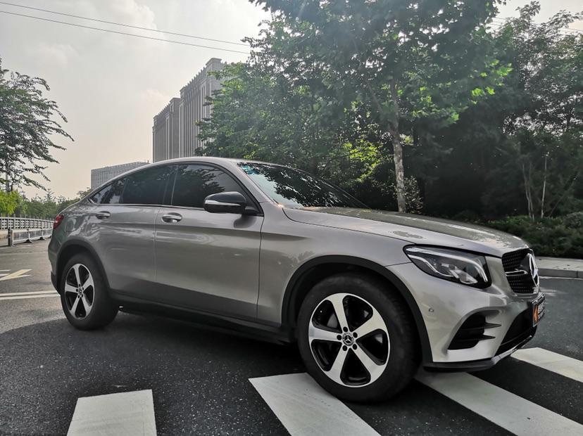 2019年6月奔驰 奔驰glc 2019款 glc 200 4matic 轿跑suv