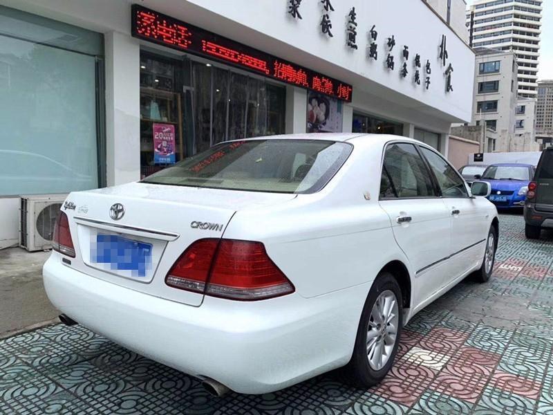 2005年5月丰田 皇冠 丰田皇冠3.0l 沙龙