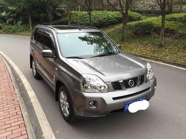 【重庆】2010年9月 日产 奇骏 2010款 奇骏 2.5l 手动豪华版 4wd 2.