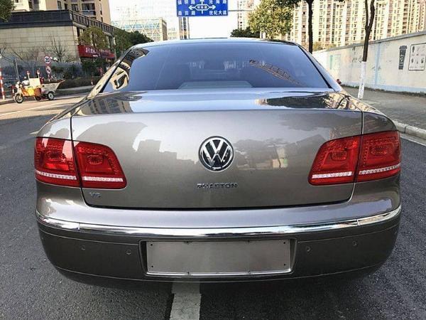 大众 辉腾 3.0 tdi 行政版
