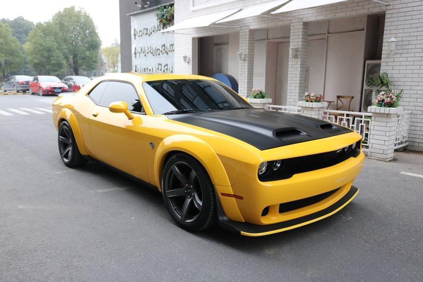 道奇挑战者 srt 地狱猫 hellcat 6.2图片