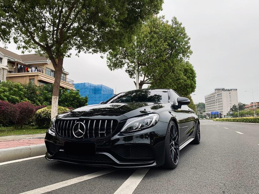 【厦门】2017年3月 奔驰 奔驰c级amg 2016款 amg c 63 s coupe 黑色