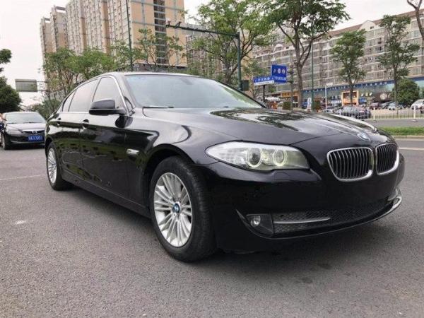 2013年8月宝马 宝马5系 525li 2.0t 领先型