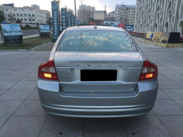 【牡丹江】2009年4月 沃尔沃 s80 s80l 2.5t t5 智尊版 银灰 手自一体