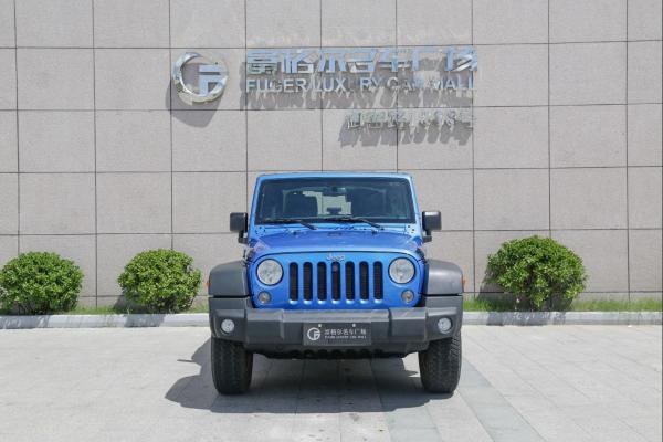 【苏州】2016年5月 jeep 牧马人 3.6l 两门rubicon 蓝色 自动档
