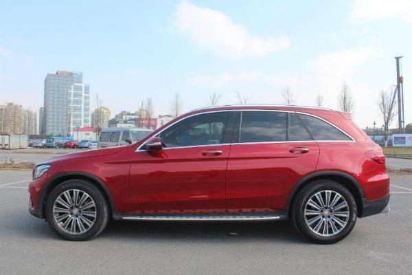 奔驰glc级 glc260 4matic 2.0t 动感型