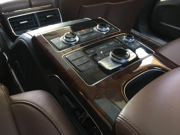 【沈阳】2013年9月 奥迪 奥迪a8 a8l 45tfsi quattro 专享型 手自一体