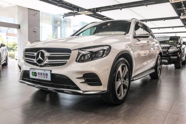 【杭州】2017年4月 奔驰glc级 glc300 2.0t 4matic 动感型 手自一体