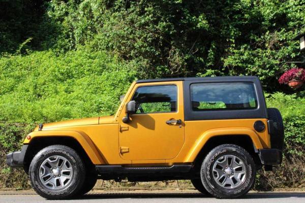 【深圳】2013年5月 jeep 牧马人 3.6l 两门 手自一体