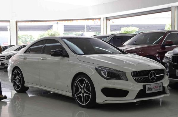 【东莞】2015年2月 奔驰 cla级 cla260 4matic 2.0t 白色 自动档