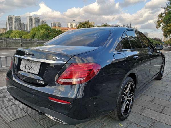 【宁波】2017年8月 奔驰e级 e200 2.0t 4matic 运动型 自动档