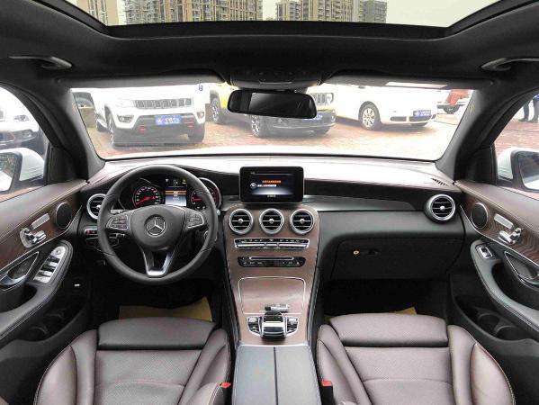 2016年5月奔驰 glc级 glc300 2.0t 4matic 动感型