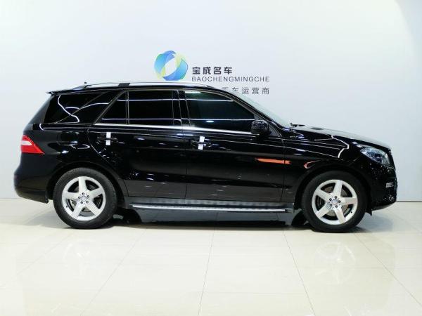 【苏州】2014年8月 奔驰 m级 ml400 4matic 3.0t 豪华型 黑色 自动档
