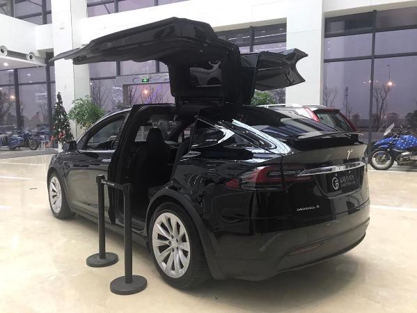 【苏州】2018年6月 特斯拉 model x 75d 自动档