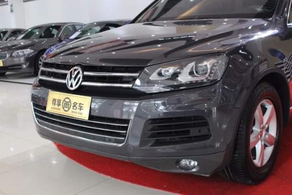 【武汉】2011年4月 大众 途锐 3.0 tsi v6舒适型 灰色 自动档