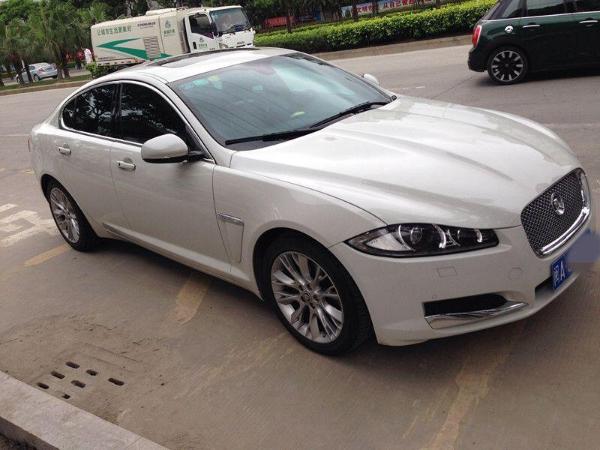 【福州】2012年10月 捷豹 xf 3.0 v6豪华版 白色 手自一体