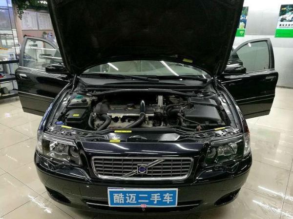 【上海】2006年10月 沃尔沃 s80 2.5t 智尊版 黑色 手自一体