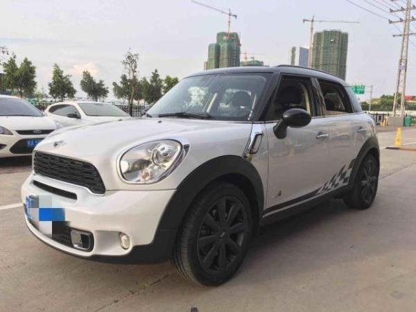 【南宁】2012年8月 mini countryman 白色 自动档