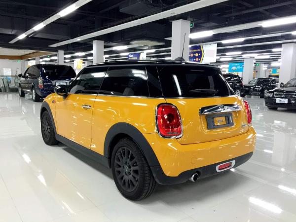 【上海】2015年12月 mini mini cooper 1.5t fun 黄色 自动档